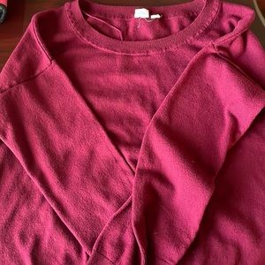 Dark red Gap merino wool sweater size large in EUC